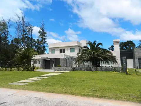 Casa - ALQUILER_TEMPORAL - Uruguay, PLAYA BRAVA PUNTA DEL ESTE