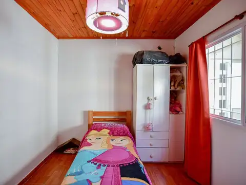 CASA EN VENTA LA PLATA 2 DORMITORIOS