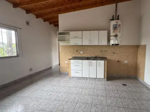 Impecable depto 2 ambientes con balcón en esquina!
