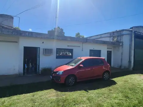 Galpon en Venta 145  mts Frente