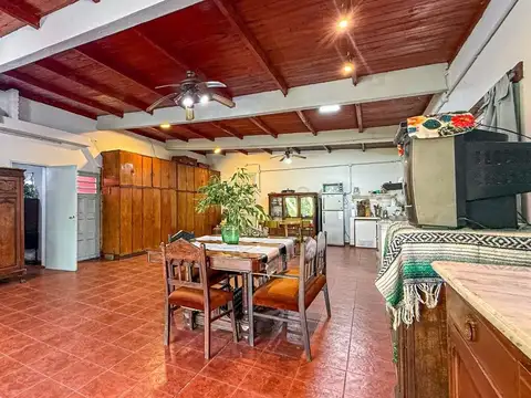 Casa en Venta con 1 cochera