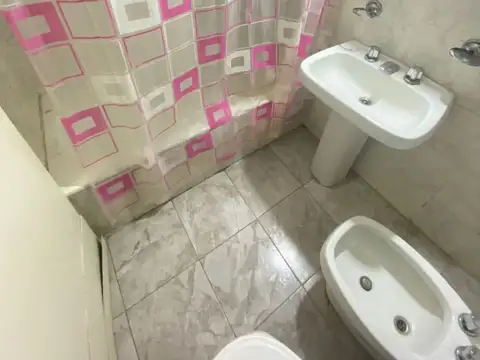 ALQUILER TEMPORARIO DEPARTAMENTO 2 AMBIENTES PARA 4 PERSONAS, PLAZA COLÓN