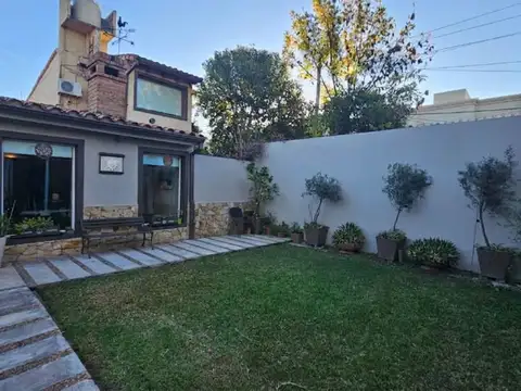 CASA EN VENTA GRAND BOURG LA ALBORADA 4 DORM