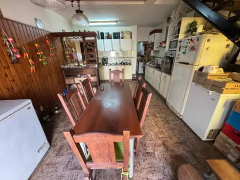 Casa de 3 dormitorios y escritorio a la venta en Saavedra