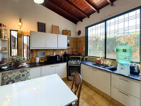 CASA 5 AMBIENTES - ITUZAINGO