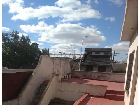 Manuela Pedraza  1600