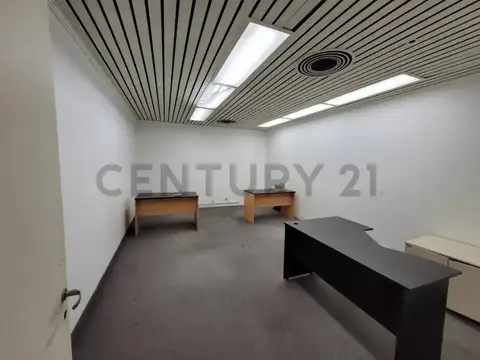 Oficina 10 ambientes con 2 baños