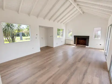Casa 3 ambientes con 2 baños