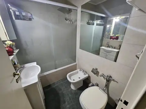 Departamento 4 ambientes con 2 baños