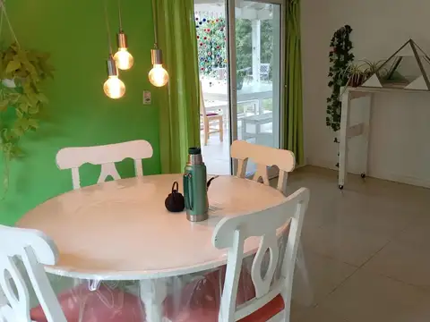 Casa en Alquiler Temporal con 5 cocheras