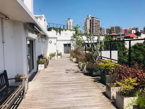 Casa en venta, 18 ambientes, en Barrio Parque, CABA