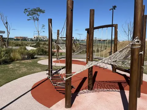 Barrio Amarras, Puertos del Lago