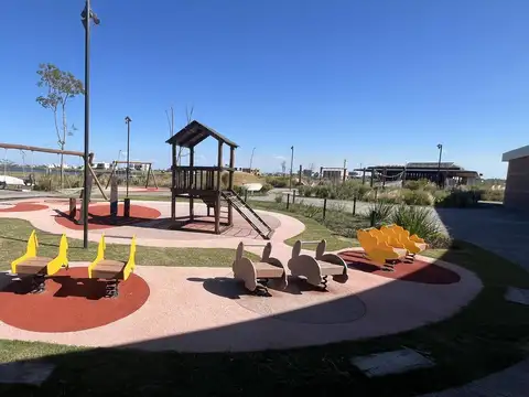 Barrio Amarras, Puertos del Lago