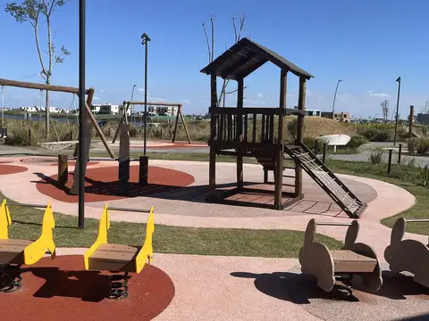 Terreno en Venta en Puertos - Barrio Amarras, USD 309.000