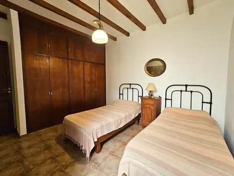 Casa 7 ambientes con 3 baños