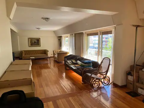 Departamento en Venta con 2 cocheras