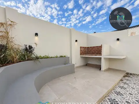 Depto Tipo Casa en Venta al Este
