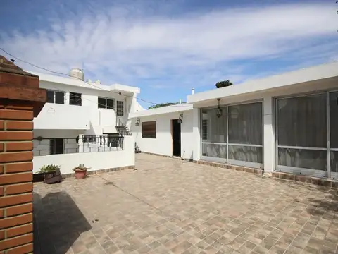 Casa en Venta en Flores, USD 230.000