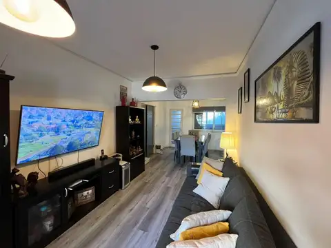 Venta de Departamento Reciclado de Dos Dormitorios en Arroyito-Rosario