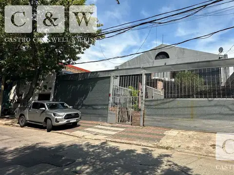 Depósito con oficinas con excelente ubicación