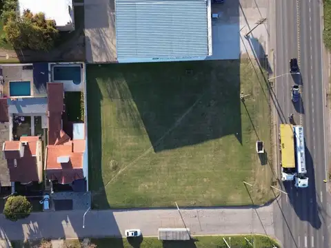 VENTA LOTE EN ESQUINA SOBRE RUTA 8 +1600 M2