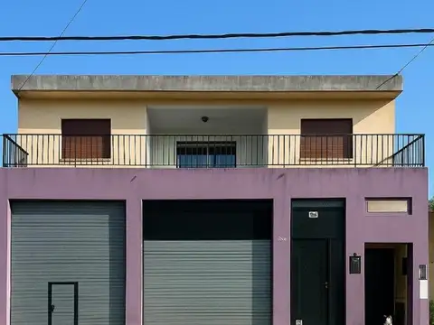 Casa 5 ambientes con 2 baños