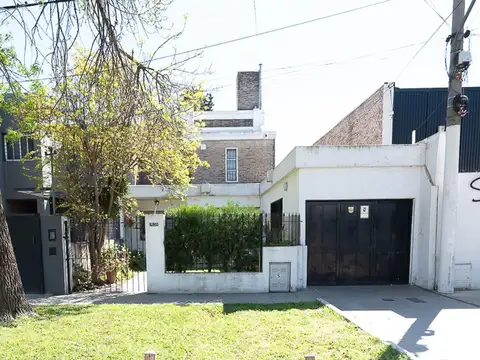 CASA EN VENTA 3 DORMITORIOS FISHERTON CON JARDIN