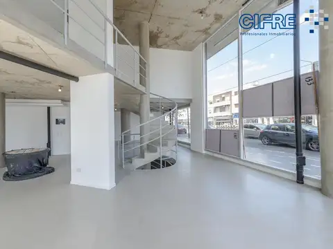 Local comercial en Villa Devoto de 296,62 m2 en esquina doble vidriera UNICO!