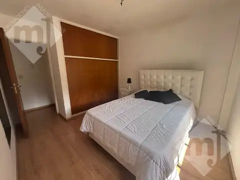 Departamento en Alquiler con 1 cocheras