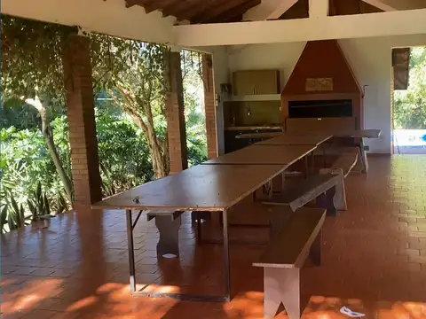 Quinta en Alquiler Temporal con 16 cocheras