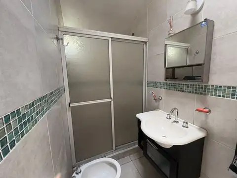 CASA DE 2 DORMITORIOS Y ESCRI. BARRIO SAN LORENZO