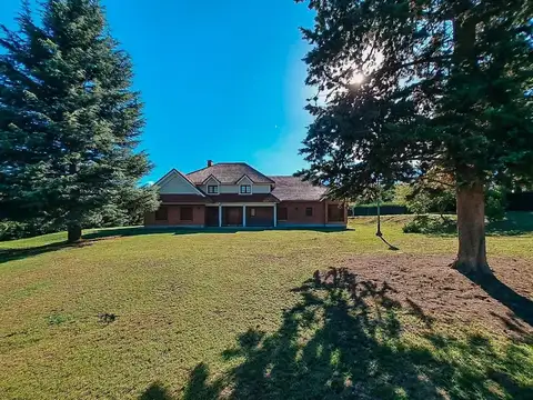 Casa 7 ambientes con 6 baños