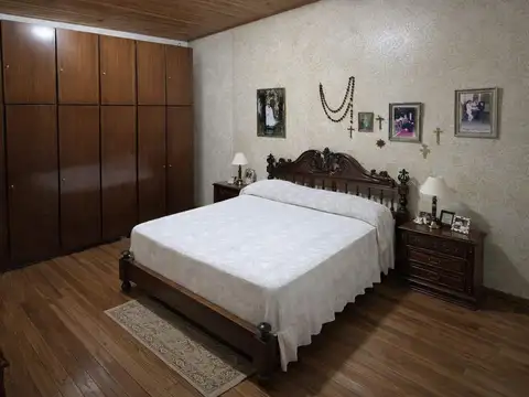 Casa en Villa Urquiza - con Depto (Ph)