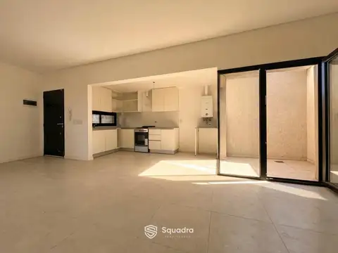 Casa 3 ambientes con 2 baños