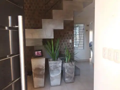 Casa en Venta en El Palomar, USD 260.000