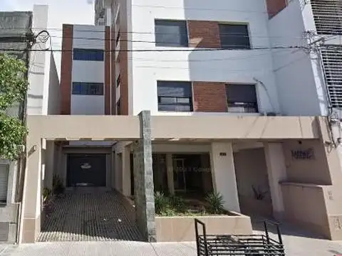 Venta cochera en zona centro sur de Santa Fe francia 1800