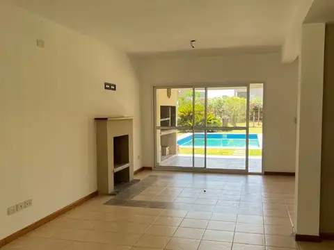 Casa en Venta al Oeste