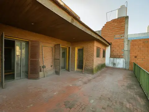 Av. Constitución 300, Piso 1°