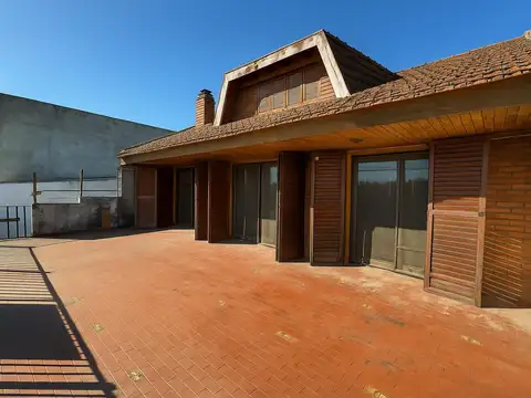 Departamento en Venta sobre R26. Del Viso. 4 ambientes.