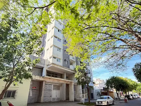 Alquiler monoambiente con balcón en B Sur