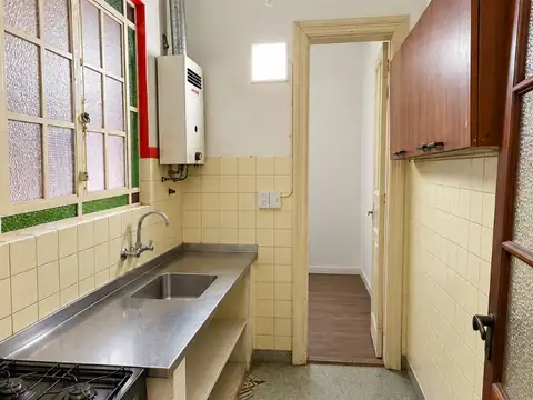 Depto Tipo Casa en Venta 90 años