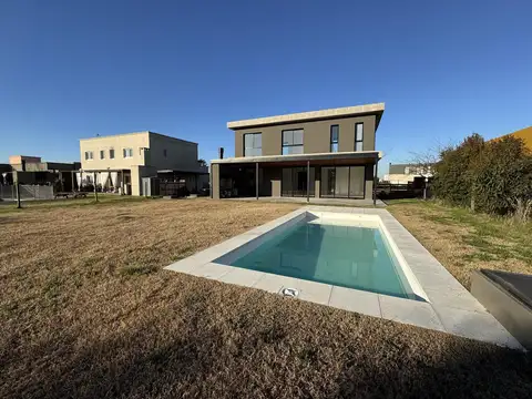 Casa en Venta al Noroeste