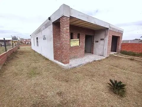 VENTA CASA EN CONSTRUCCIÓN EN CAMPIÑAS DE PIÑERO