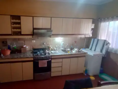 Casa en Venta en Bernal Oeste, USD 100.000