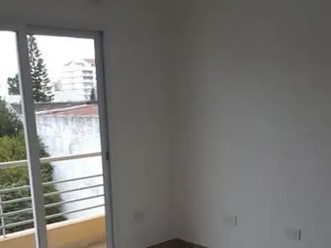 Depto Tipo Casa en Alquiler de 2 dormitorios