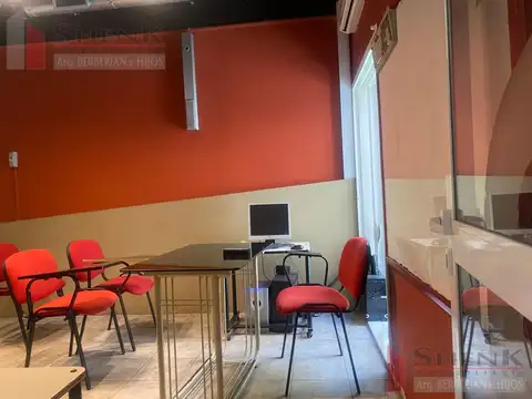 Depto Tipo Casa en Alquiler en Colegiales, USD 2.800