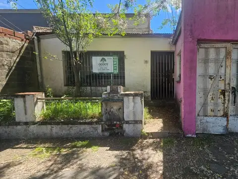 Casa a refaccionar en Tigre Centro