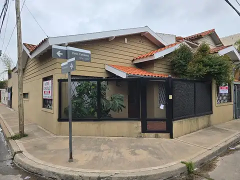 Chalet modernizado en Venta en Villa Sarmiento