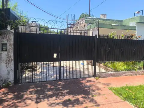 DEPARTAMENTO DOS AMB. CON ENTRADA DE AUTO