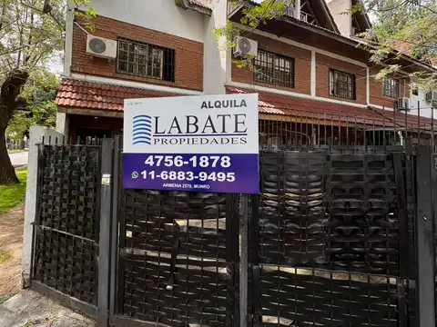 Triplex en alquiler de 4 ambientes en Carapachay